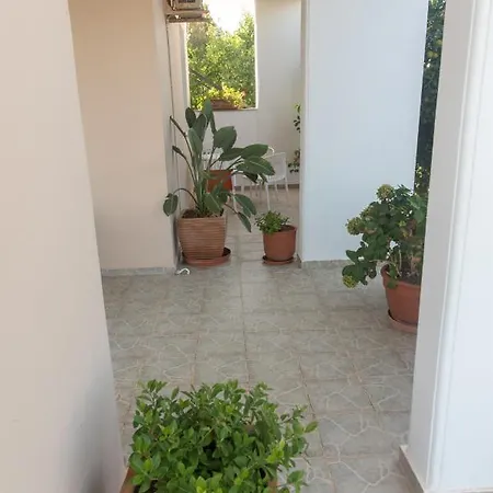 דירה Oak - Garden, Monodri *